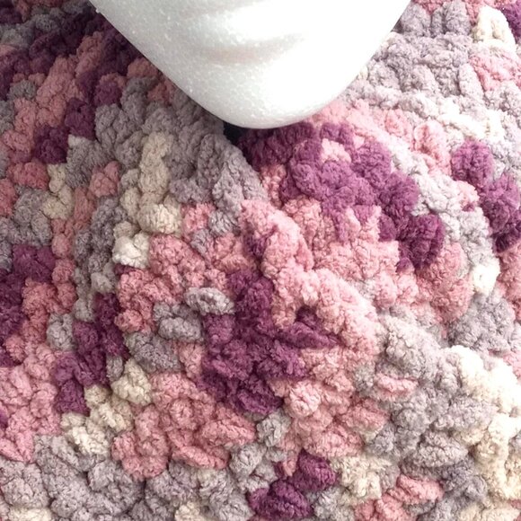 Women's Crochet Hat & Infinity Scarves Set - Picture 5 of 5